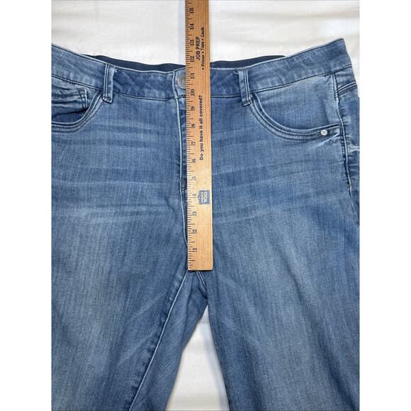 Democracy Ab Solution Straight Jean Medium Wash Button Stretch 18W Raw Hem EUC - Picture 7 of 11